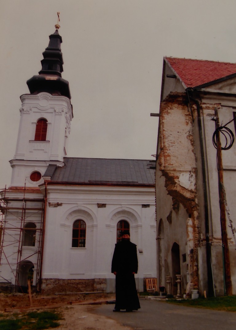 Фотографија из галерије Манастира Кувеждин, 2006 (7)